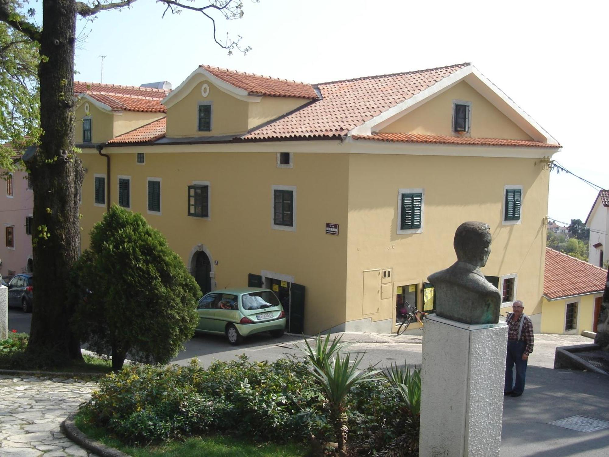Apartments Villa Kastav In Old Town Center With Sea View And Parking Екстер'єр фото