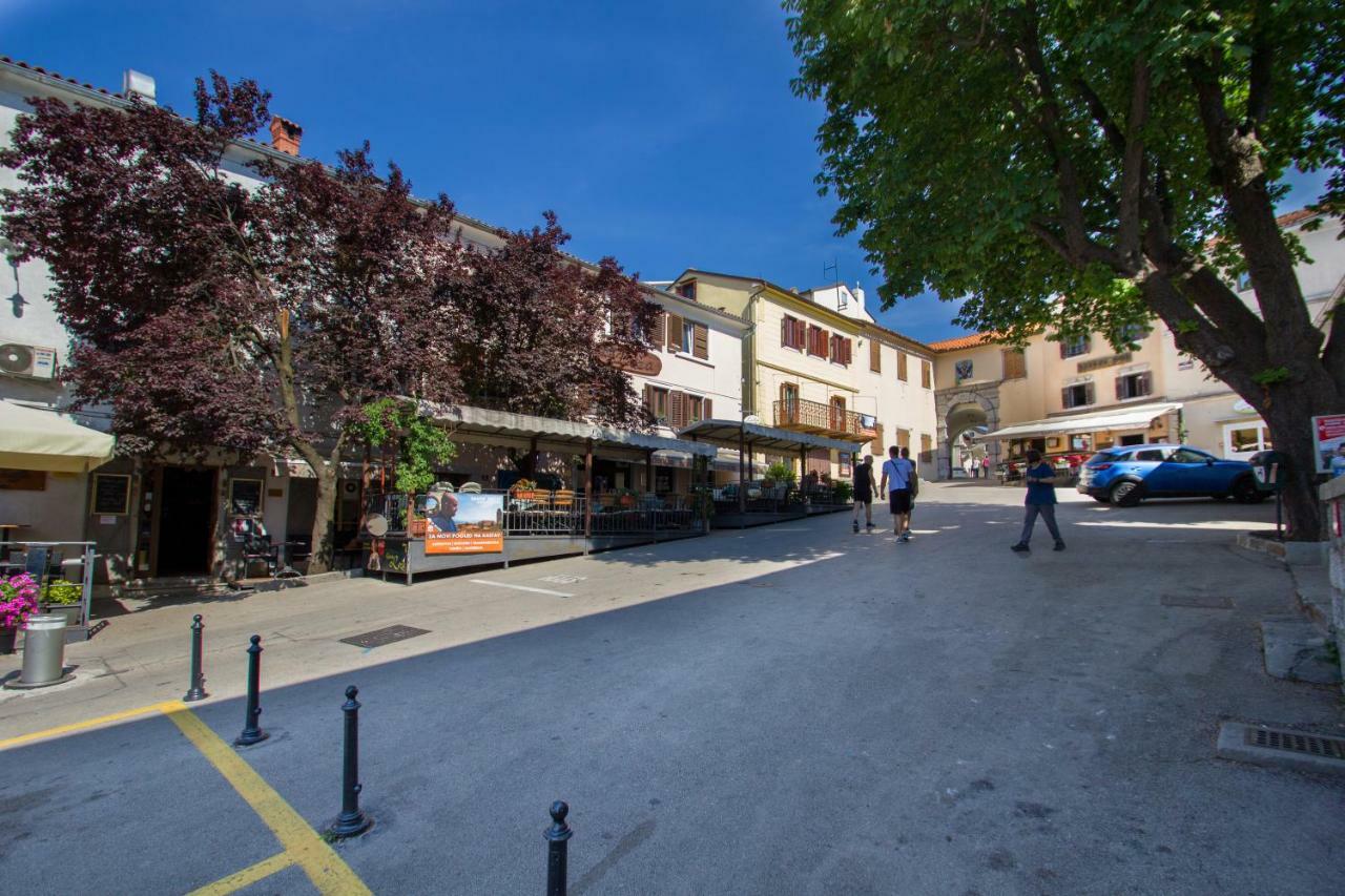 Apartments Villa Kastav In Old Town Center With Sea View And Parking Екстер'єр фото